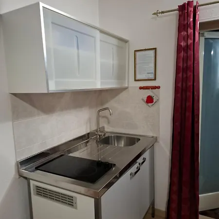 ベッド・アンド・ブレックファスト L'oasi